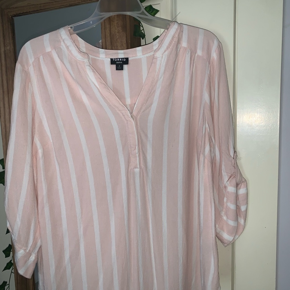 Flowy pink top
